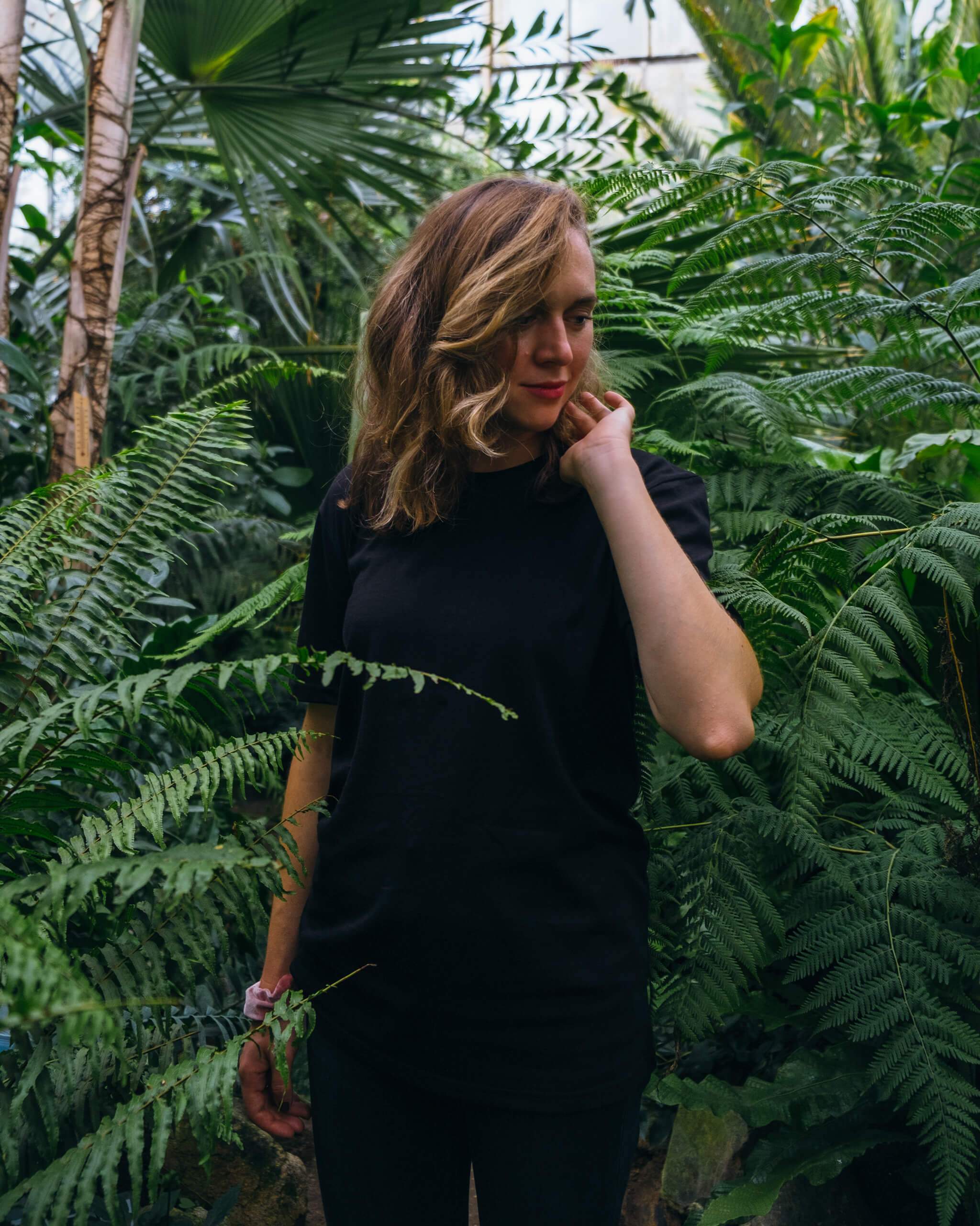 Plant queen Black T-shirt - plantsnobiety