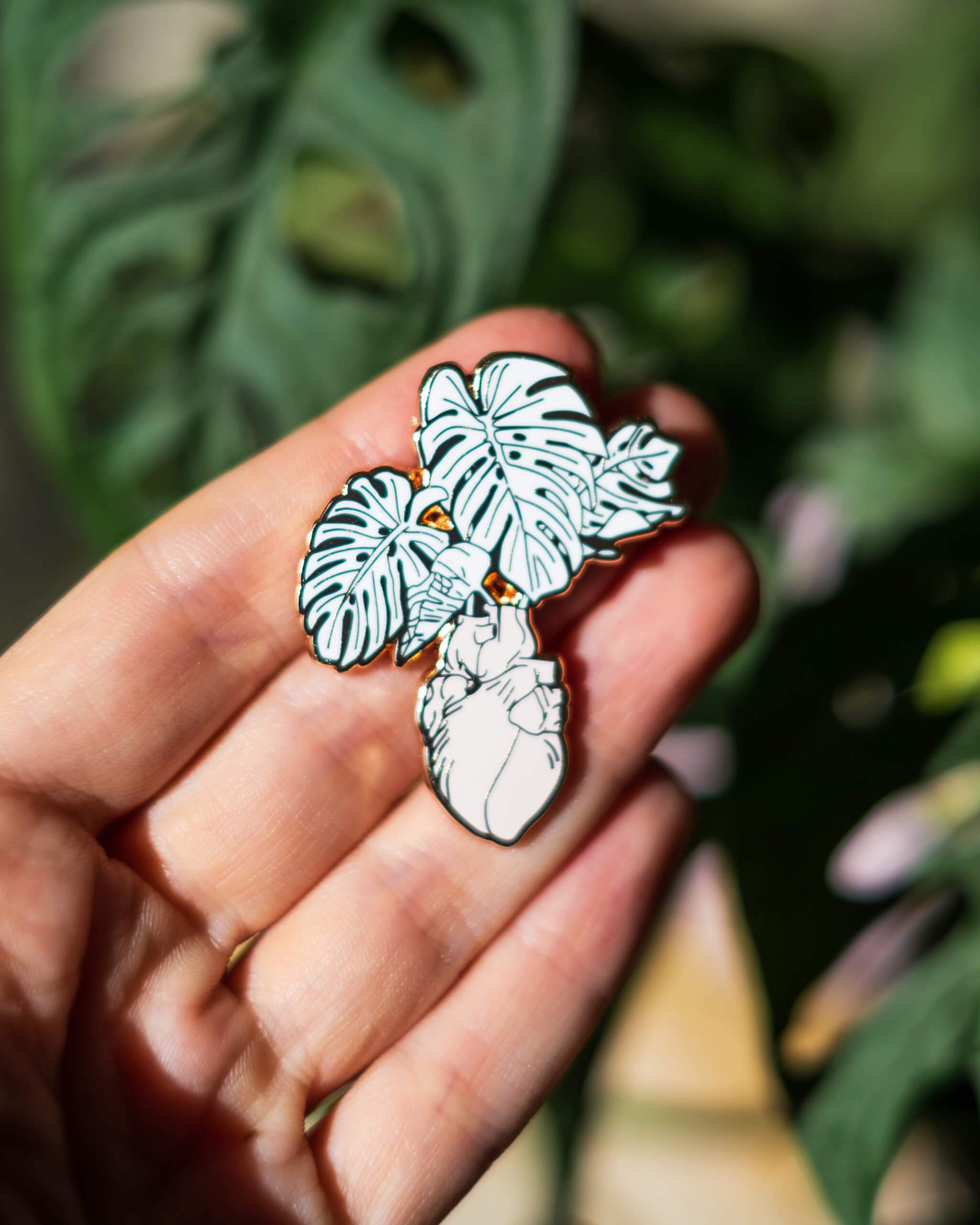 Plantlover enamel pin - plantsnobiety