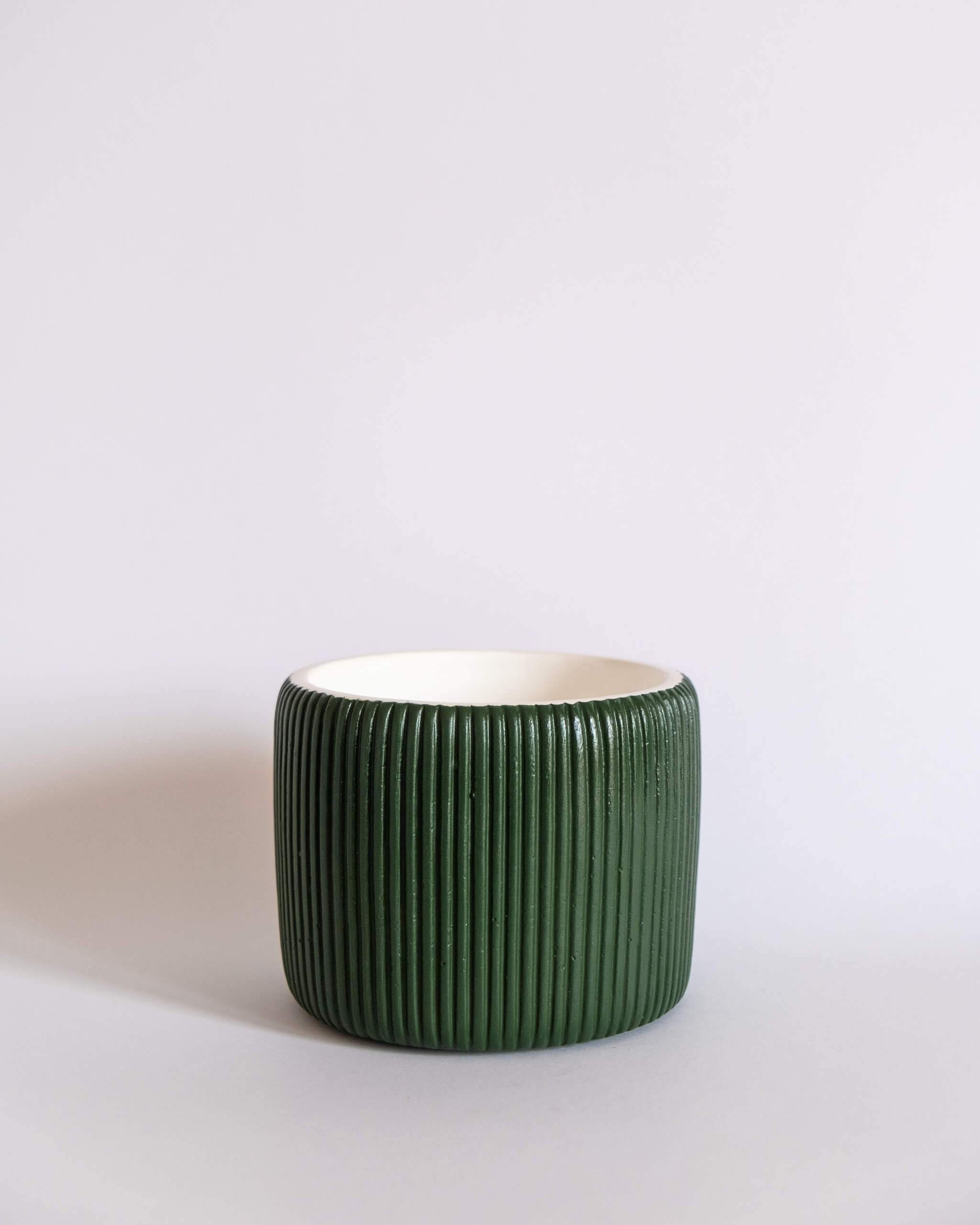 Round Ribbed Pot (M) - plantsnobiety