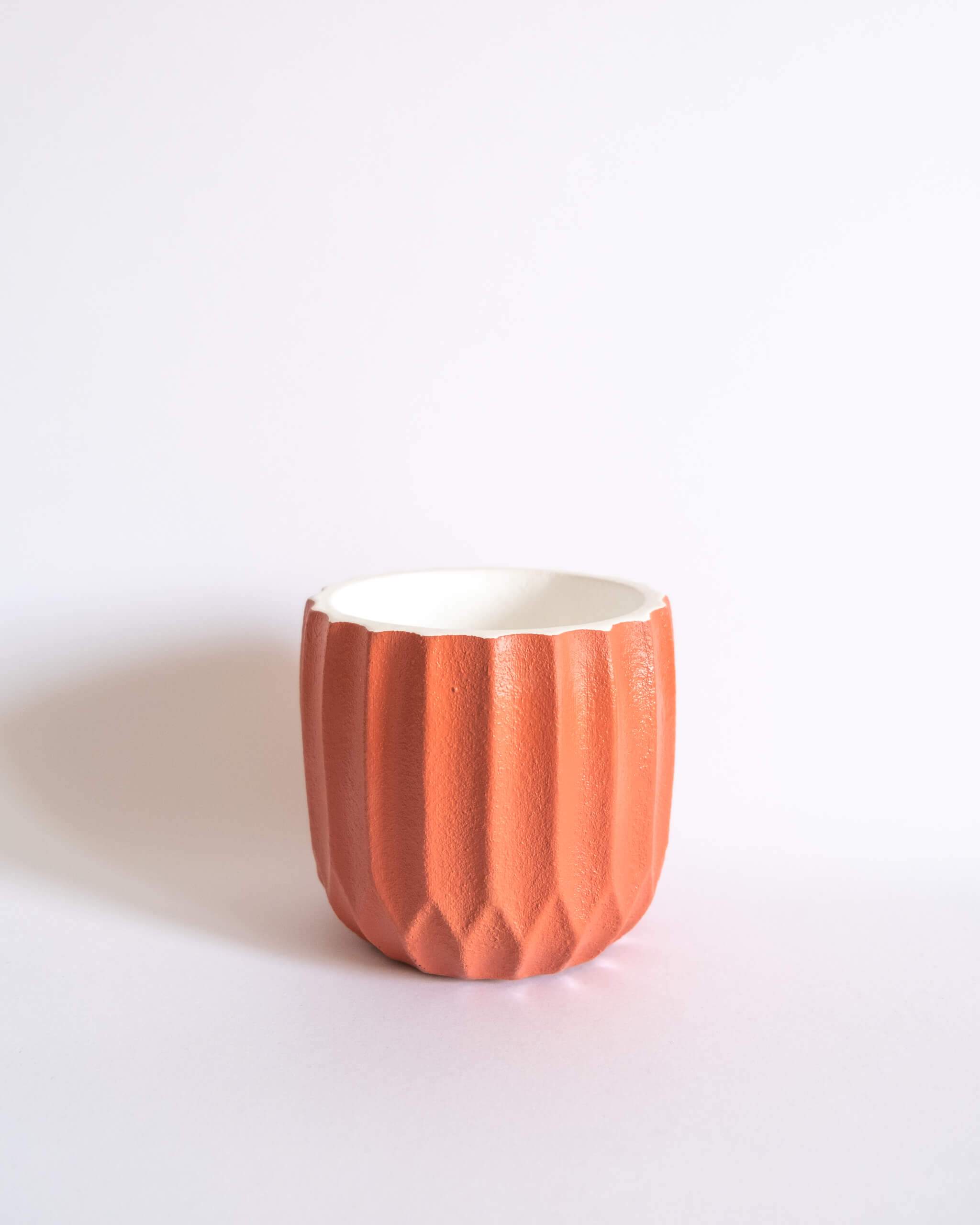 Textured Nordic Pot (M) - plantsnobiety